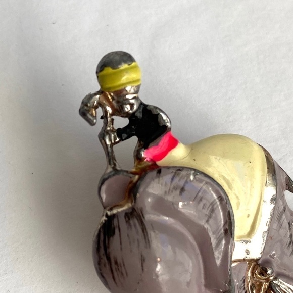 Vintage Elephant Brooch - Picture 3 of 7